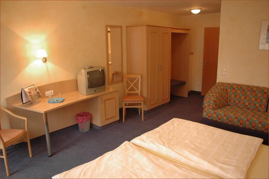 Gasthaus Gruner Baum Hotel Werbach Pokój zdjęcie